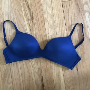 *Worn Once* Gilly Hicks Wireless Push-Up Bra